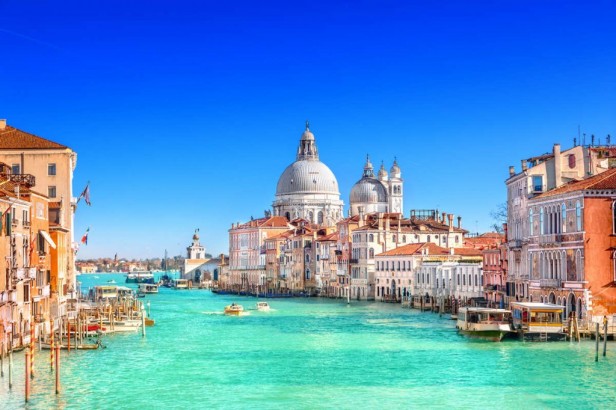 5-Reasons-Why-You-Should-Not-Visit-Venice-This-Summer